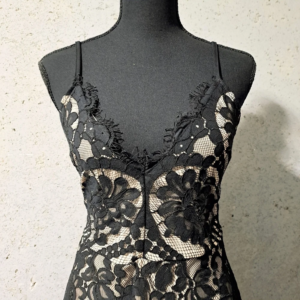 Sxz L Black Lace Dress by Eilly Bazar - Picture 3 of 9